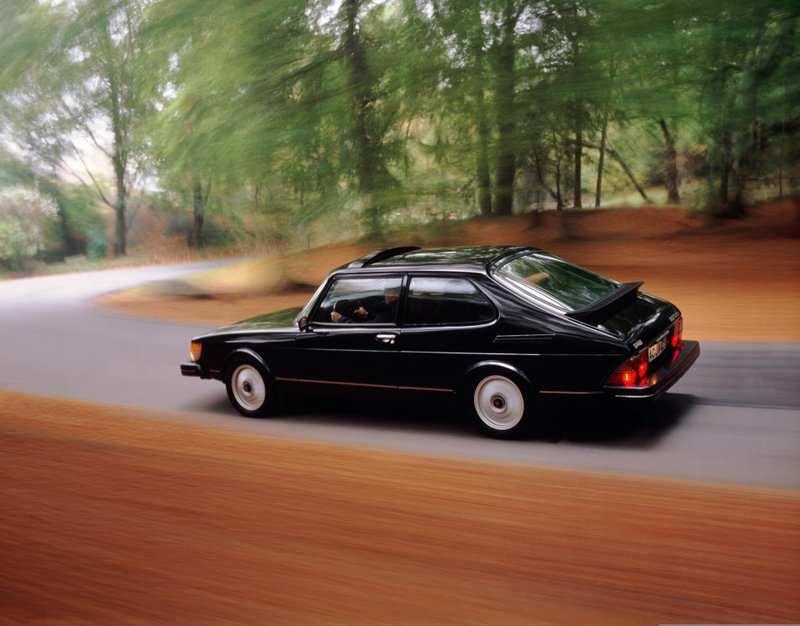 Illustration for article titled How would a Classic Saab 900S fair as a first car?